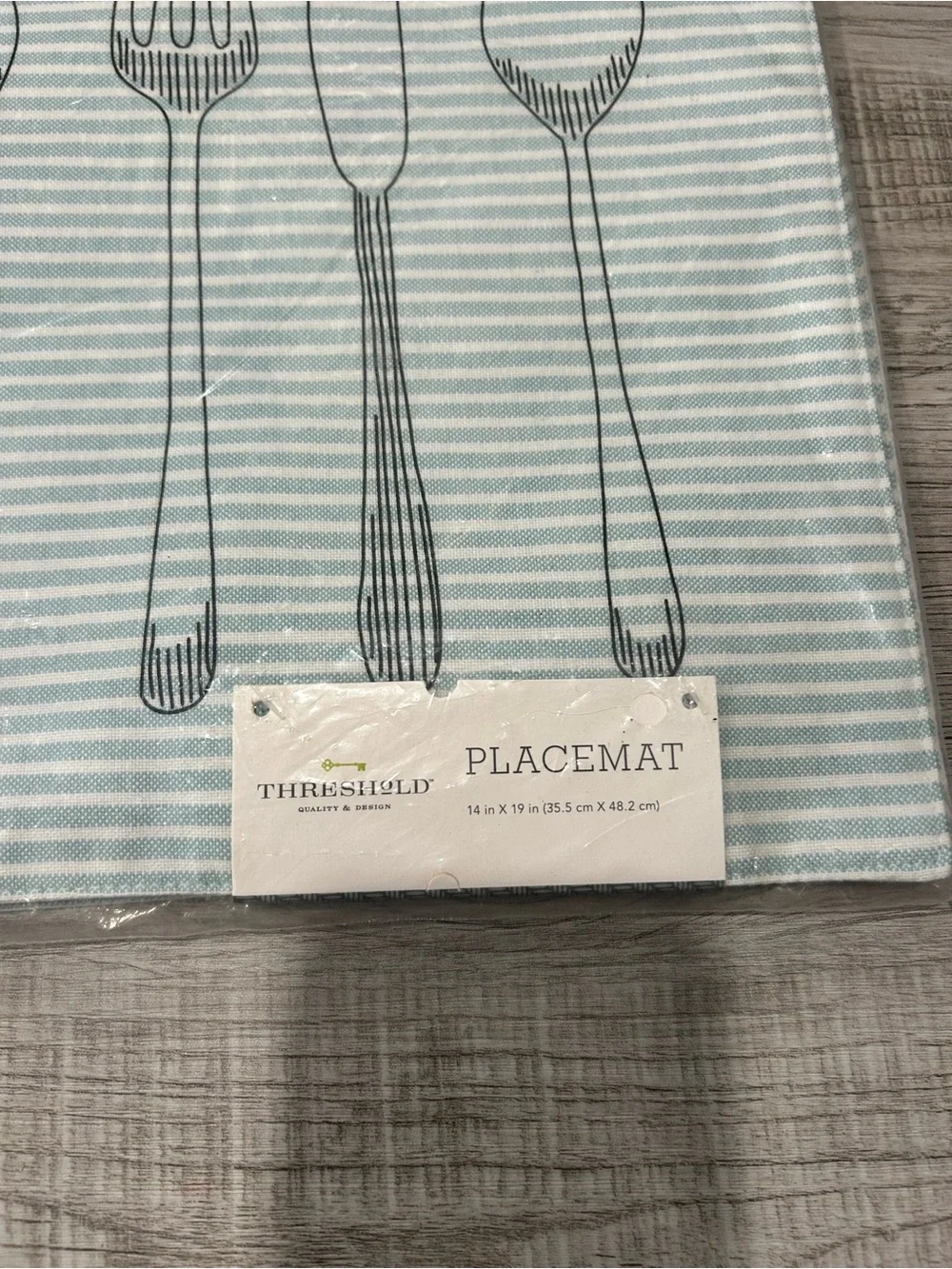 8 Threshold placemats